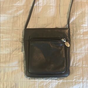 Stone Mountain Accessories Dark Brown Leather Messenger Bag